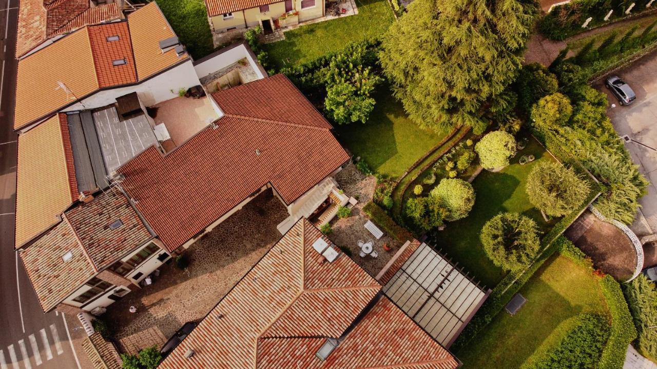 Ad Sidera Bed & Breakfast Pastrengo Bagian luar foto