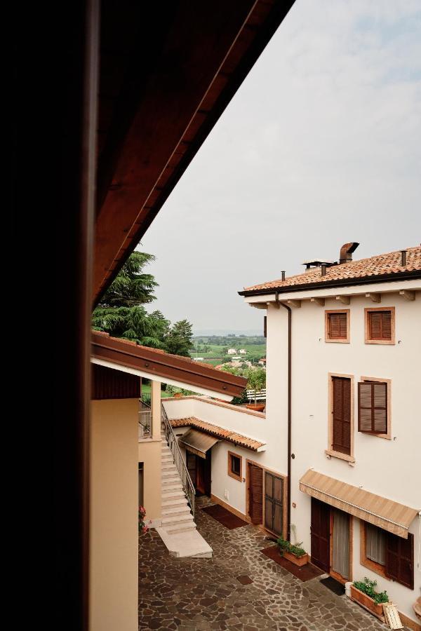Ad Sidera Bed & Breakfast Pastrengo Bagian luar foto
